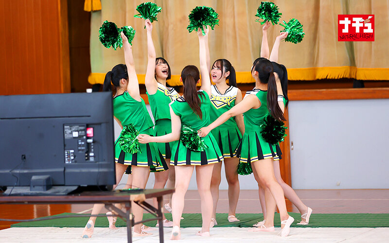 ≪アダルト動画≫おかしくなっちゃいそぉーだぜぇ！オナニートロついた肉体が痙攣し挿入ねだるエッチなチア部女子たちを集団オナニーで言いなりに！濡れ濡れま〇こにがっつりピストン♪