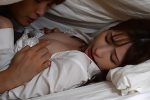 《寝取り動画》ヌルンっと気持ち良い！≪も、っとぉぉ?いっくぅぅ！≫布団の中でねっとり寝取られ続けたＨなお姉さんエロ過ぎぃ…♪