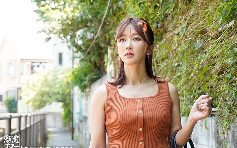 ガチでエロい美人妻なんですけど！全国の視聴者にお届けする人妻のＳ級妻の不倫ファック