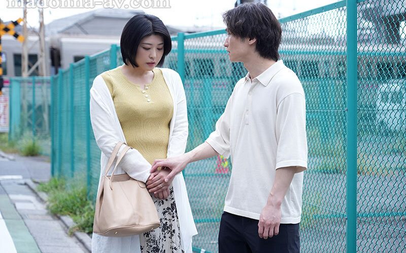 オバサン性欲解禁！固いち○こ欲しくてたまんないの！ドスケベ体質の奥さまの寝取られ不倫ファック★